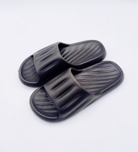 รองเท้าแตะน้ำหนักเบา ใส่สบายเท้าไม่กัดเท้า เหมาะสำหรับใส่ในบ้านใส่ในห้องน้ำ