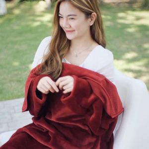 Mollisblanket ผ้าห่มมีแขน สีแดง Premium Burgundy