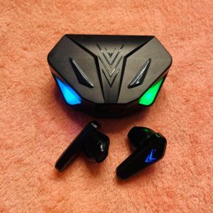 Tai nghe bluetooth TWS dành cho game thủ độ trễ cực thấp âm thanh sống động full led sạc nhanh bluetooth 5.0 pin trâu chất âm cực đỉnh nghe tiếng bước chân.