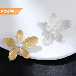 【PCWFKef】 Ngọc Trai Cổ Điển Năm Cánh Hoa Trâm Cho Phụ Nữ Quần Áo Đảng Ve Áo Pin Phụ Kiện Quà Tặng