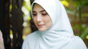 KHAIREEN Twist Size L