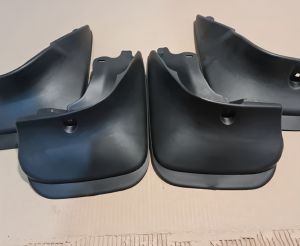 Corolla Bigbody 1993 up to 1997 ( Mudguard Mud Guard Mudflap Toyota Big Body - AE100 )