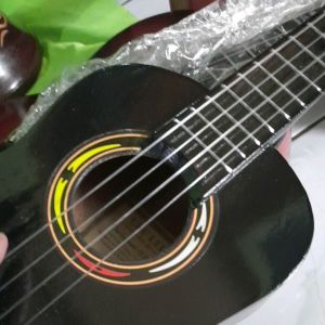 Gitar ukulele / Kencrung senar empat