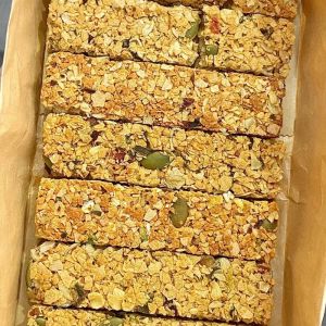 Bánh Yến Mạch Ngũ Cốc Giòn Rụm Bổ Sung Năng Lượng Cho Cả Nhà