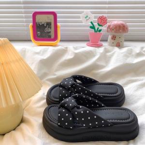 [Free Shipping] 2026 Summer New Polka Dot Soft Sole Comfortable Slippers For Women Thick Sole Casual Beach Fashion Flip-Flops