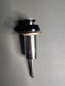 Tiếp điểm dù đực KIA 14T dùng trên ô tô