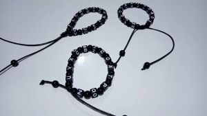 Gelang Manik Huruf & Bulat Hitam Murah