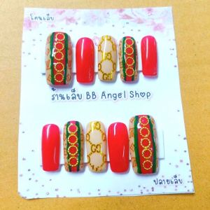 เล็บปลอม สีเจลเเท้  มีกาว และ ตะไบ พร้อมติดทุกชุด