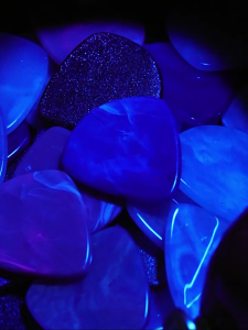 Acoustic Guitar Bass Pick Ukulele Plectrums Resin Electric Guitar Pick Nonslip Guitar Pick for Beginner Guitar Palyer