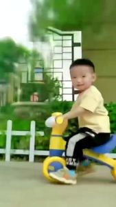 Childrens slide car Alpaca scooter four-wheel balance car baby yo walker 1-3 years old baby walker小羊平衡车