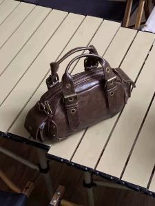 Túi xách tay xe máy retro thiết kế độc đáo cho phụ nữ 2024 Túi đeo chéo vai bowling thương hiệu thời trang mới