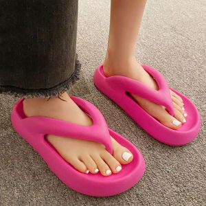 LHSunshine สุดฮอต รองเท้าหูหนีบน้ำหนักเบาใส่สบาย ใส่แล้วดูดี วัสดุที่ใช้มีคุณภาพ ทน แถมพื้นรองเท้ายังกันลื่นอีก ราคาไม่แพงเลยน้า