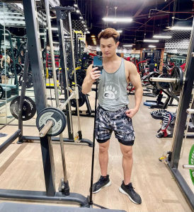 Quần tập gym nam 2 lớp Quần thể thao nam ngắn co giãn 4 chiều thoáng mát thấm hút mồ hôi AMI-H09