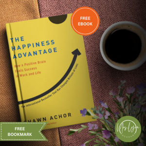 The Happiness Advantage: The Seven Principles of Positive Psychology That Fuel Success and Performance at Work by Shawn Achor (paperback)