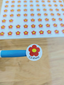Sticker khen thưởng học sinh Hoa tròn Cô khen - 10k/ tờ A4