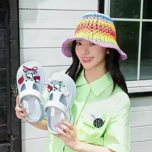 [Free Shipping] KT Cat Clogs WomenS Sandals Outdoor Slippers Beach Sandals Home Slippers WomenS Shoes Closed-Toe Slippers