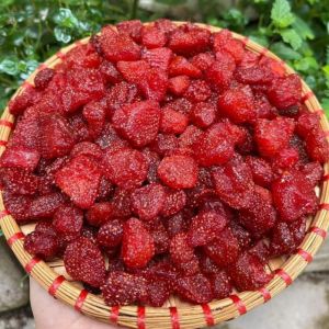 Dâu sấy dẻo (chua ngọt thơm ngon- có video) {Khối lượng tịnh không tính bao bì}
