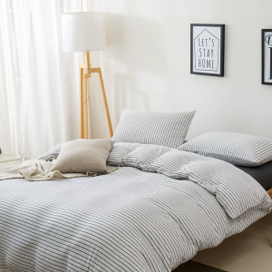 UTICI ชุดเครื่องนอน bedding set 4ชิ้น(ผ้าปูที่นอนx1 ปลอกผ้านวมx1 ปลอกหมอนx2) 6ฟุต ใช้กับที่นอน6-12นิ้ว รัดมุม4ด้าน คอตตอน100%