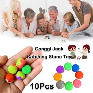 YUDESHUI 10Pcs อุปกรณ์ประกอบฉากเกมปลาหมึก เกมเกาหลี gonggi เกมเล่นแบบดั้งเดิมของเกาหลี การขว้างปาและจับ ชุดของเล่นจับหิน สร้างสรรค์และสร้างสรรค์ การฝึกอบรมของเล่น ของเล่นฝึกเกม สำหรับเด็กๆ