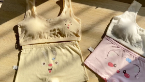 Cô gái tuổi teen cotton đào tạo áo ngực với miếng đệm ngực phim hoạt hình Bowknot Đồ Lót Bralette