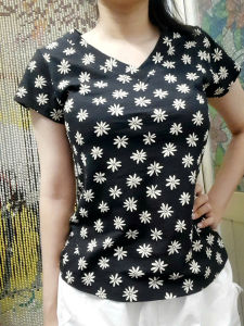 Áo thun cotton nữ form  ôm body co giãn 4 chiều phong cách hàn nhẹ nhàng mát mẻ thoải mái .