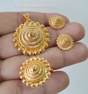 Perhiasan Set Anting Liontin Cincin Nusantara Seperti Emas 24 Karat Titanium Premium