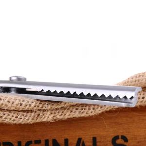 กรรไกรซิกแซก ตัดหนัง ตัดผ้า กรรไกรฟันปลา5mm ไม่เป็นสนิม เกรดดี