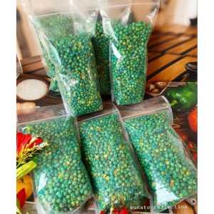 Umisnack// Kacang Polong / Kacang Isi 1 kg Cemilan Khas / Makanan Ringan / Cemilan Murah / Makana Enak / Cemilan Terlaris / Cemilan Kiloan
