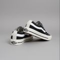 Sepatu sneakers Ventela Public Low Black Natural. 