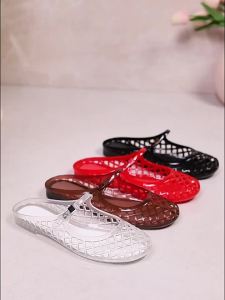 2026 New Model Sandals With Buckle Strap Versatile Flat Sole Breathable Hollow Design Elastic Upper Comfortable And Versatile For Women