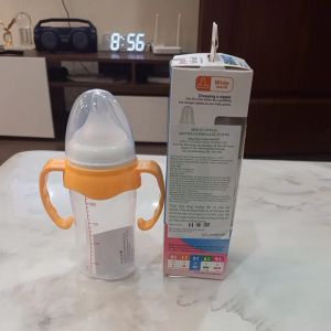 Bình sữa pigeon Softouch tặng kèm tay cầm 160ml và 240ml bình cổ rộng
