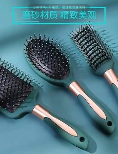 Ready Stock🇲🇾 Anti-static Massage Comb Nylon Large Comb Beauty Scalp Pad Negative Ion Hairbrush Roll Comb Sikat Rambut青色气垫梳子