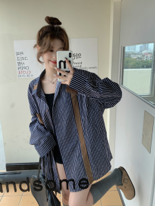 Kemeja Kontras Bergaris Retro Wanita Kemeja lengan panjang longgar kasual ala Korea