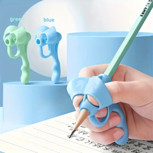 Childrens Pen Grip Writing Aid Grip Posture Correction Stationery Pencil Holder for Kids Handwriting Training Correction Device