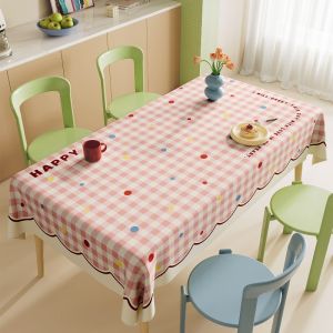 【LonlyDance】ผ้าปูโต๊ะสไตล์โดปามีน ป้องกันน้ำและน้ำมัน ผ้าปูโต๊ะ PVC ทนความร้อนและไม่ต้องซัก สไตล์หรูหราสวยงาม