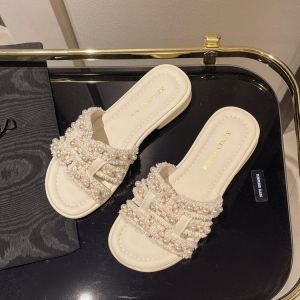 Free Shipping New Chunky-Heeled Pearl Sandals For Women Breathable And Stylish For Summer Wear Featuring A Soft Sole Non-Slip Design And Perfect For Beach Vacations