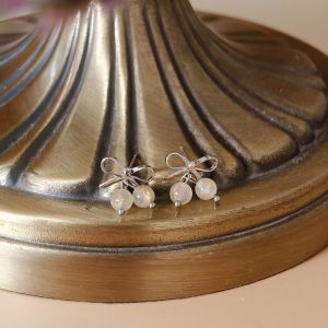 Vachana - Bow Double Gold Rutilated Quartz Earrings (ต่างหูโบว์หินไหมทองแท้)