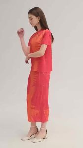 6290 One Size (45-75kg) Summer Pleated Lapel Short Sleeve Slim-Fit Printed Top Suit Womens Split Skirt Two-Piece Suit