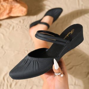 Free Shipping New Style Closed-Toe Sandals Fashionable Two-Way Wear Shallow-Toe Design Stylish Summer Sandals For Women With A Slight Heel Suitable For Outdoor Wear And Featuring A Soft Non-Slip Sole