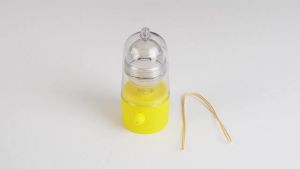 Egg Scrambler Shaker Portable Egg Homogenizer Manual Puller Hand Powered Golden Egg Maker Eggs Yolk White Mixer Kitchen Gadgets Egg Spinner for Boiled Golden Eggs 6.3x2.76in