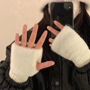 Kawaii Women Warm Cat Gloves Fashion Girls Cat Claw Paw Plush Mittens Soft Plush Short Fingerless Half Finger Winter Gloves