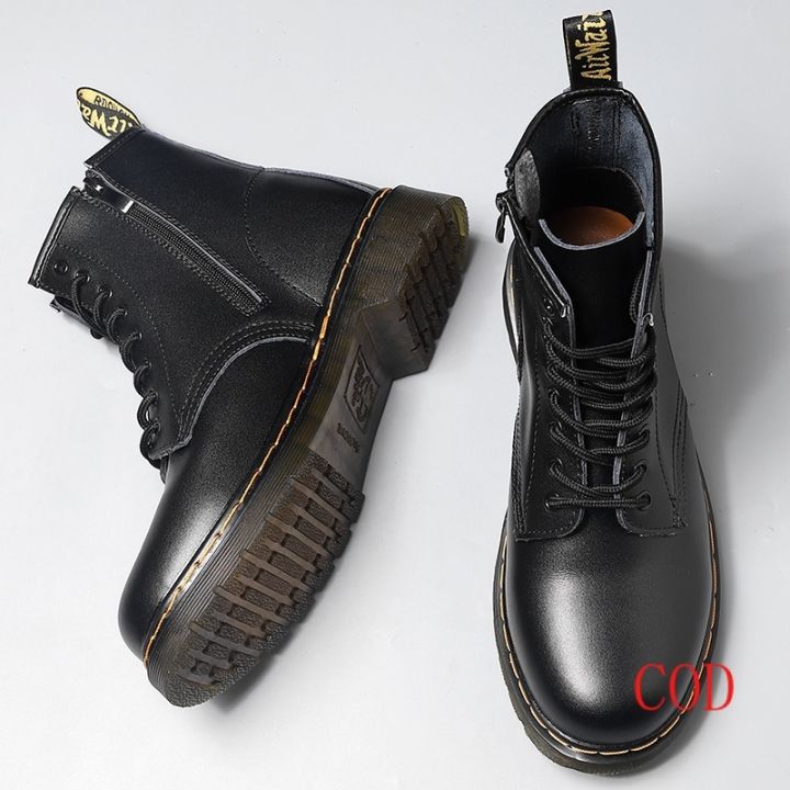 Side - Zipper Martin Boots Black
