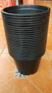 9 นิ้ว กระถางมัดละ 25 ใบ สินค้าพร้อมส่ง ค่าส่งถูก