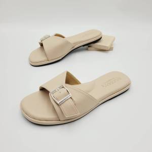 รองเท้าแตะทรงสวม ดีไซน์หน้าคาดเข็มขัด รุ่น JJ5621