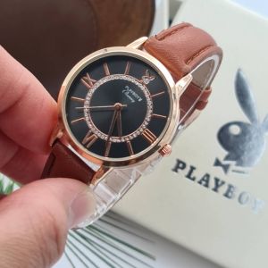 นาฬิกาข้อมือผู้หญิง สายหนัง หน้าปัดกลม  ดีไซน็ขอบเพชรด้านใน พร้อมกล่องแบรนด์ฟรี