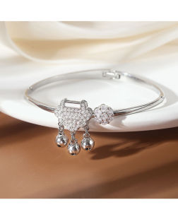 Vòng đeo tay nữ dùng khoá đám mây trường thọ kích thước 16cm hình bầu dục ôm cổ tay nhỏ dễ thương