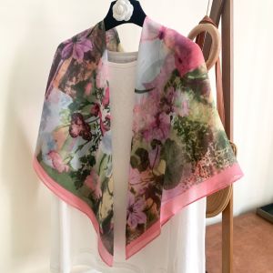 LUSIT Thoáng khí Khăn vuông nữ Cổ điển 110cm Khăn quàng cổ nữ Thời trang Khăn choàng in họa tiết Chống nắng