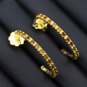 ต่างหูพลอยซิทรินแท้ (Natural Citrine) อัญมณีแห่งความรัก ตัวเรือนเงินแท้92.5% ชุบทอง พลอยแท้จากประเทศบราซิล.