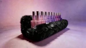 Care&More YJ 15 Inch Shelves 4-Pack Fuzzy Display Rack for Storing Nail Bottles Sunglasses Essential Oils Plush Soft Black