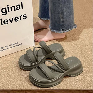 LKShoes HOTHIT รองเท้าแฟชั่นลำลอง เสริมส้น รองรับน้ำหนักตัวได้ดี ตัวรองเท้าไม่หนักมากใส่สบาย วัสดุเป็นยางทั้งหมด ชอบสีไหนจิ้มเลยน้าาา